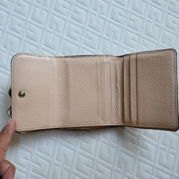 Chloe Small Alphabet Tri-Fold Wallet Textured Leather - Picture 7 of 12